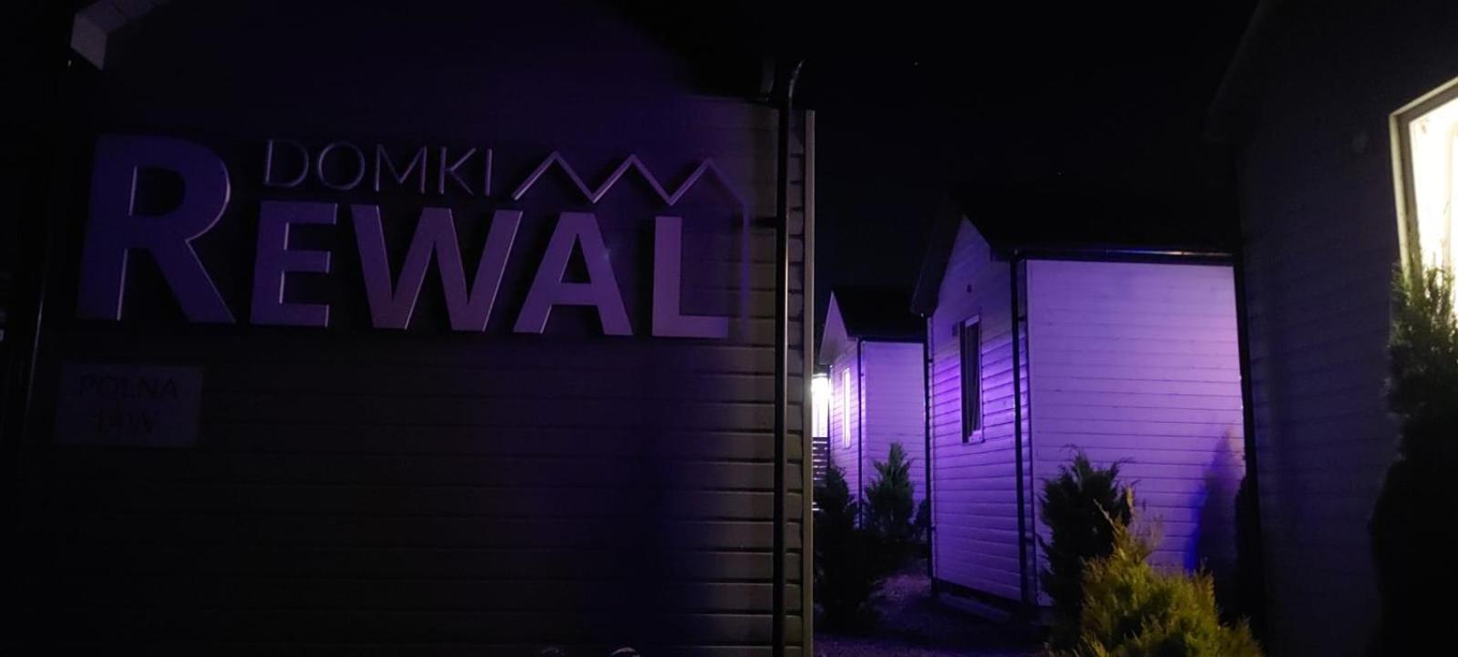 Domki Reval Rewal Luaran gambar